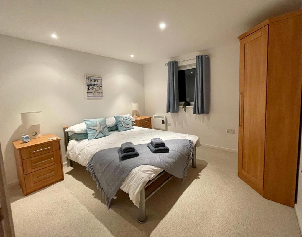 Sea View Apartment At The Beach! Llanelli Exteriör bild